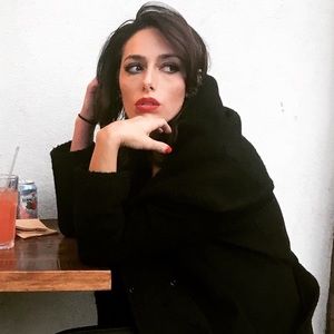 Meet your Posher, Arielle